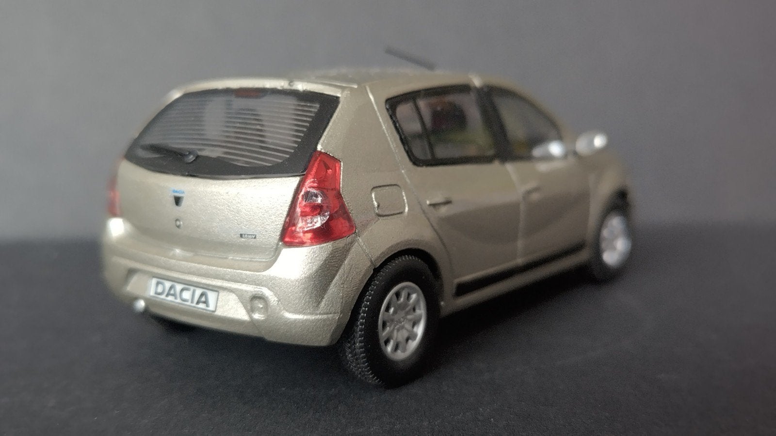 Dacia Sandero Model 2008 1:43 Eligor Pol, Overige merken, Auto, ., Ophalen of Verzenden