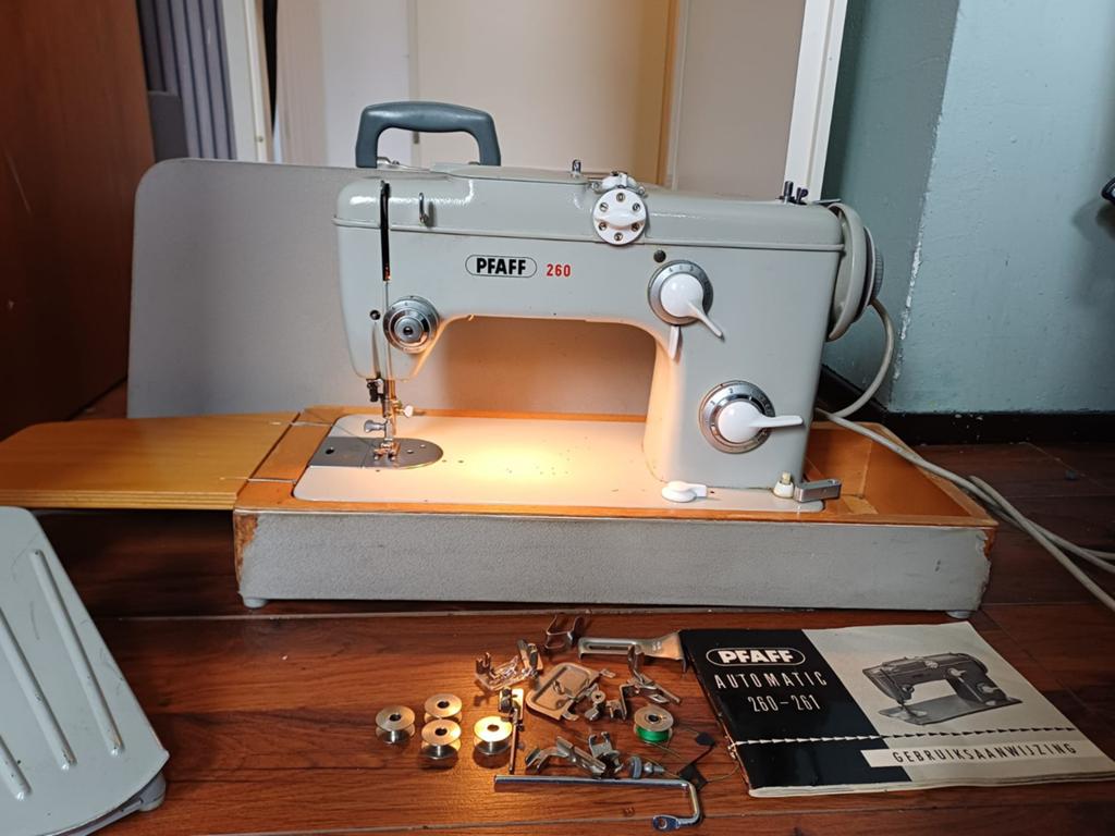 Pfaff 260 naaimachine, Hobby en Vrije tijd, Naaimachines en Toebehoren, Gebruikt, Naaimachine, Pfaff, Ophalen of Verzenden
