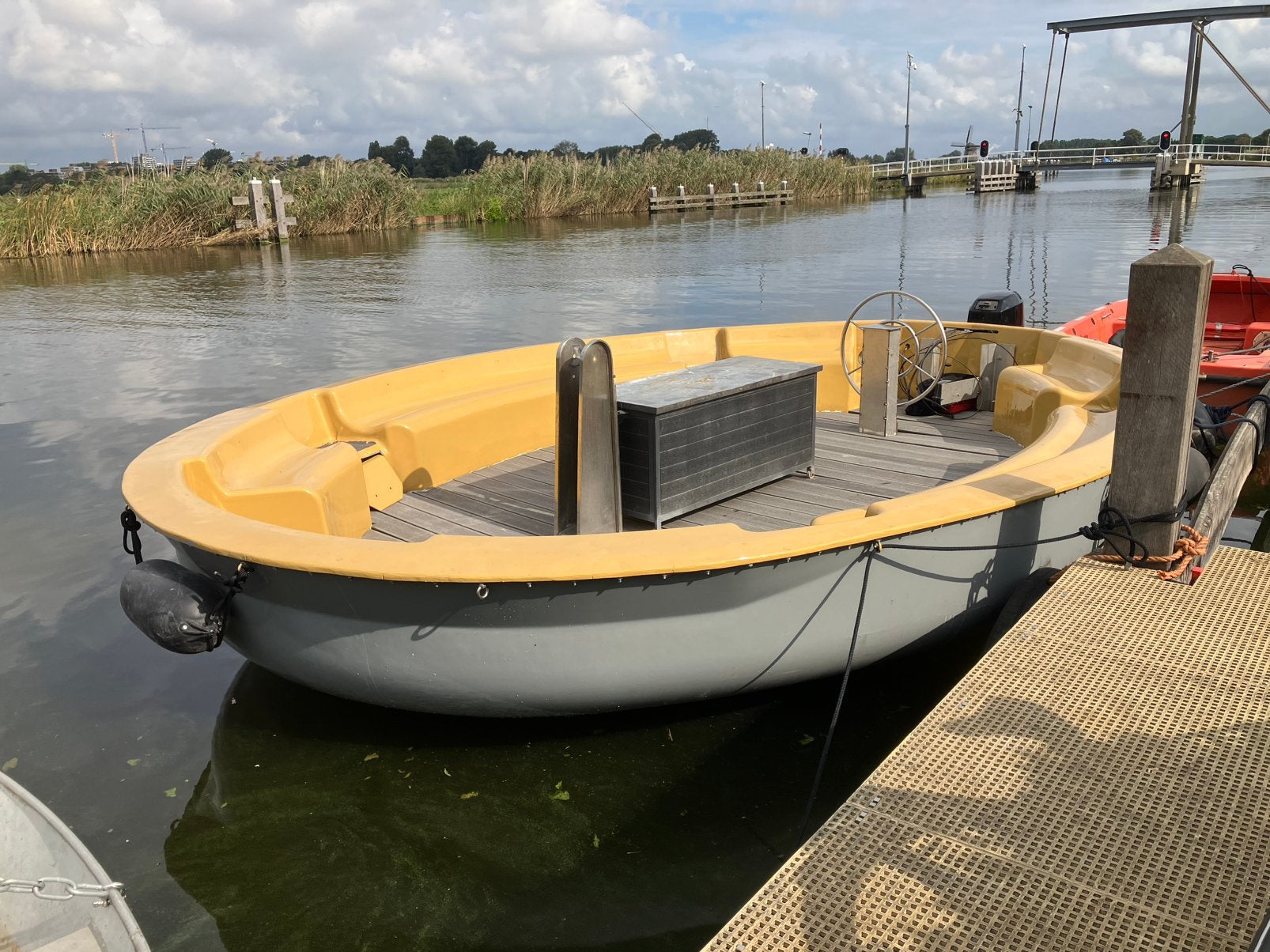Onverwoestbaar Ufootje,6 maal 4 meter!