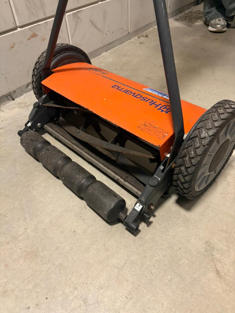 Grasmaaier Husqvarna 540 duwmaaier kooimaaier loopmaaier, Ophalen, Handgrasmaaier, Zo goed als nieuw, 40 t/m 49 cm