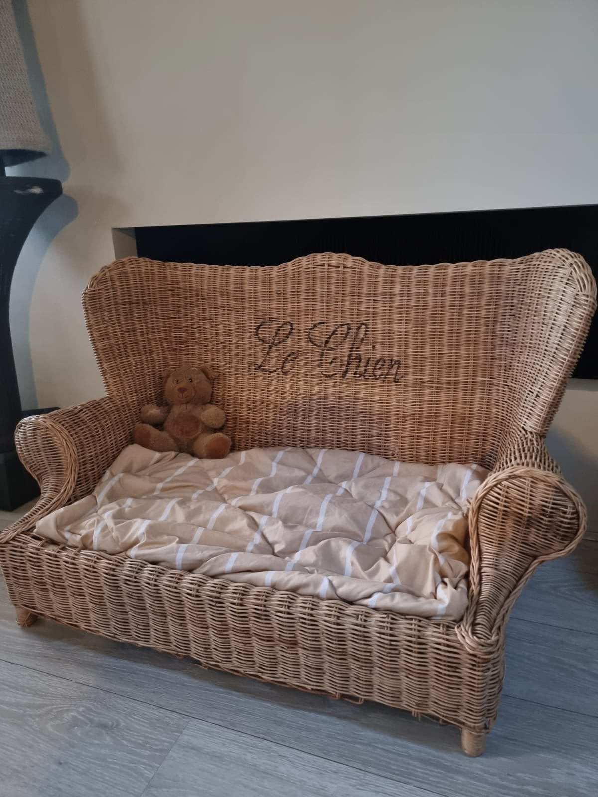 Riviera hondenmand Le Chien (groot), Ophalen, Gebruikt, Riet