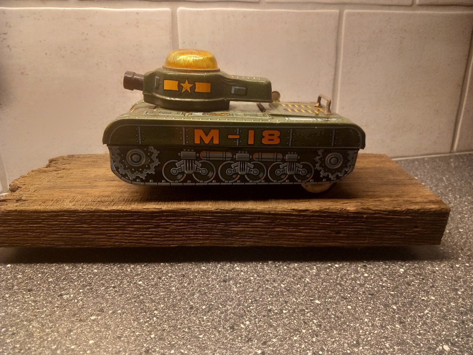 Vintage M-18 Tank Speelgoed - Blikken Militair Voertuig, Ophalen of Verzenden, Gebruikt