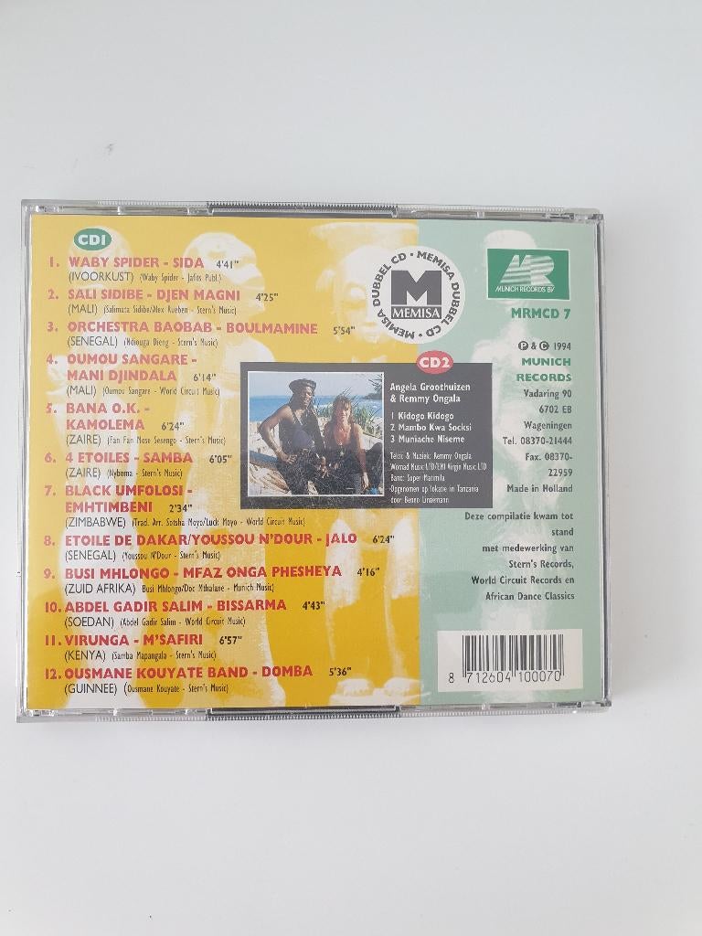 Afrika Moyo - dubbel CD +  Remmy Ongala/Angela Groothuizen, Cd's en Dvd's, Cd's | Wereldmuziek, Zo goed als nieuw, Overige soorten