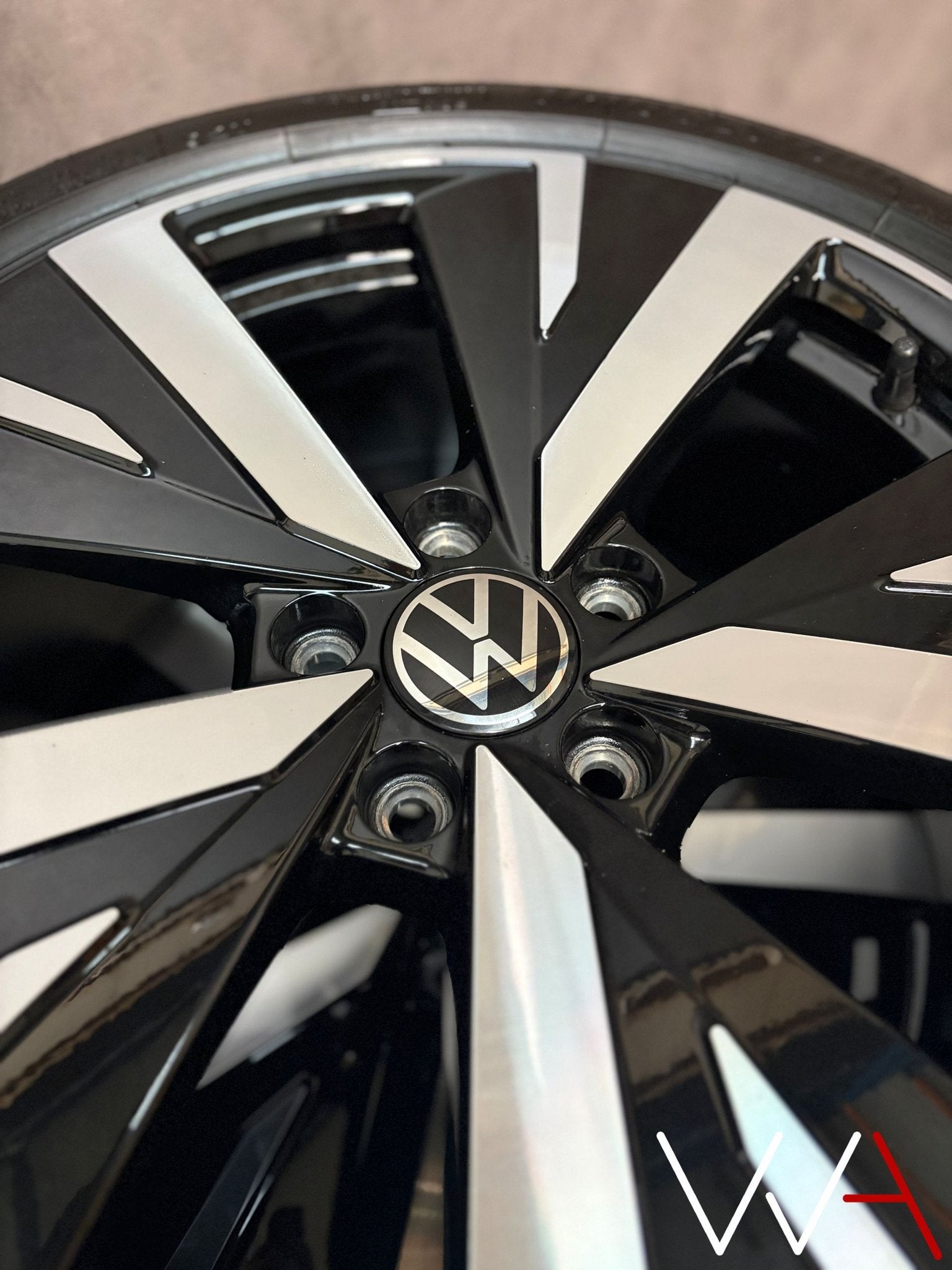 18'' Volkswagen Golf 8 Facelift GTE Catania velgen DEMO, 18 inch, Gebruikt, -, -