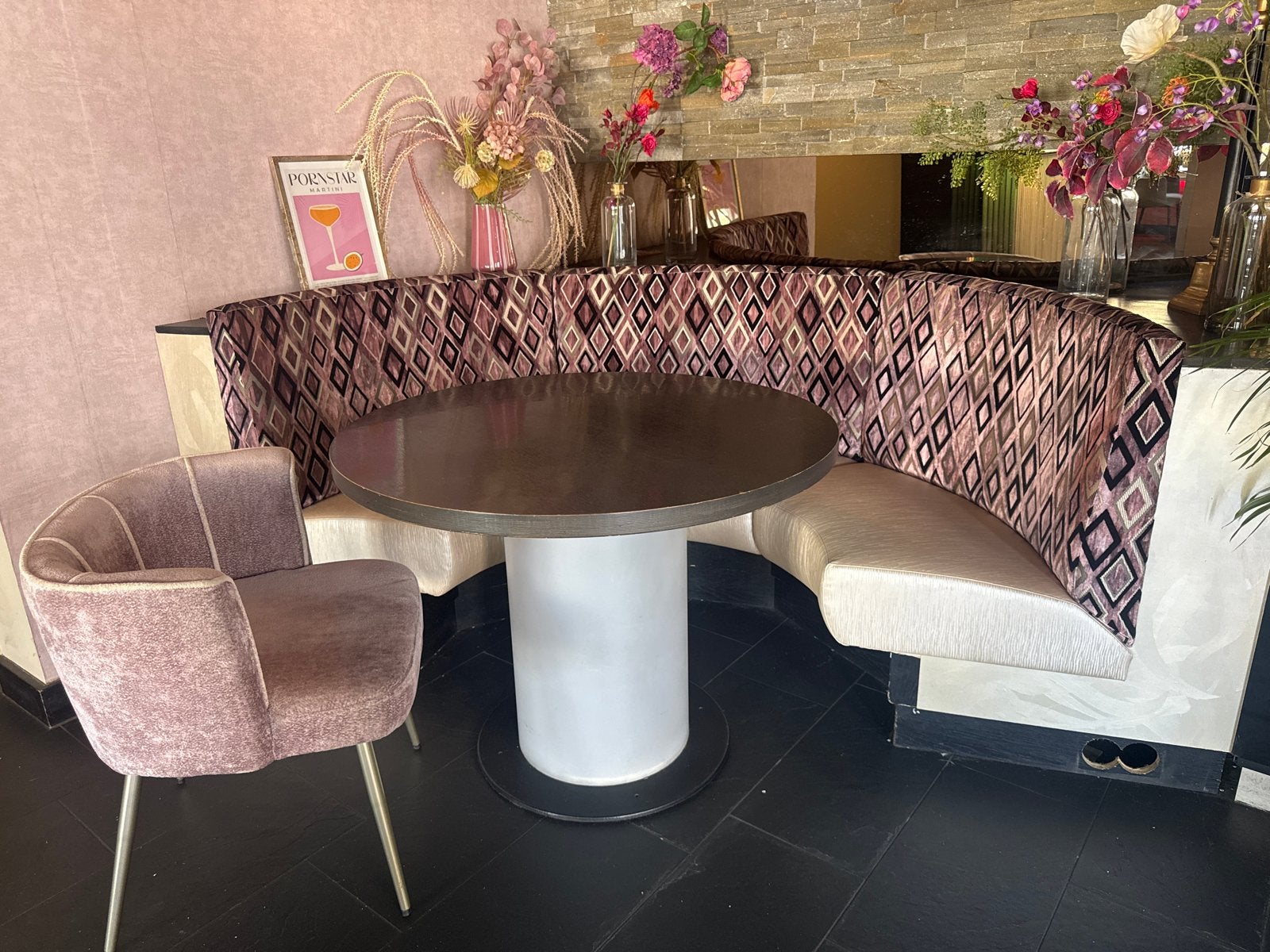 Stijlvolle Halfronde Bank met Stoel en Tafel, Ophalen, 250 tot 300 cm, Gebruikt, Hoekbank