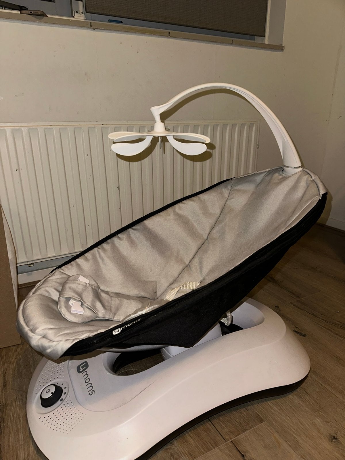 4moms mamaRoo 4.0 Wipstoel - gebruikt, Wipstoel, Ophalen, Overige merken, Met gordel(s) of riempje(s)