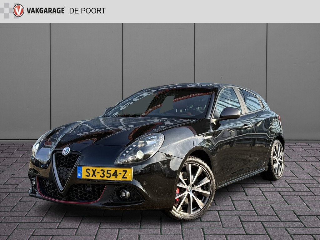 Alfa Romeo Giulietta 1.4 Turbo MultiAir Super | NL-auto | Pa, Auto's, Alfa Romeo, Euro 6, 4 cilinders, Zwart, 500 kg