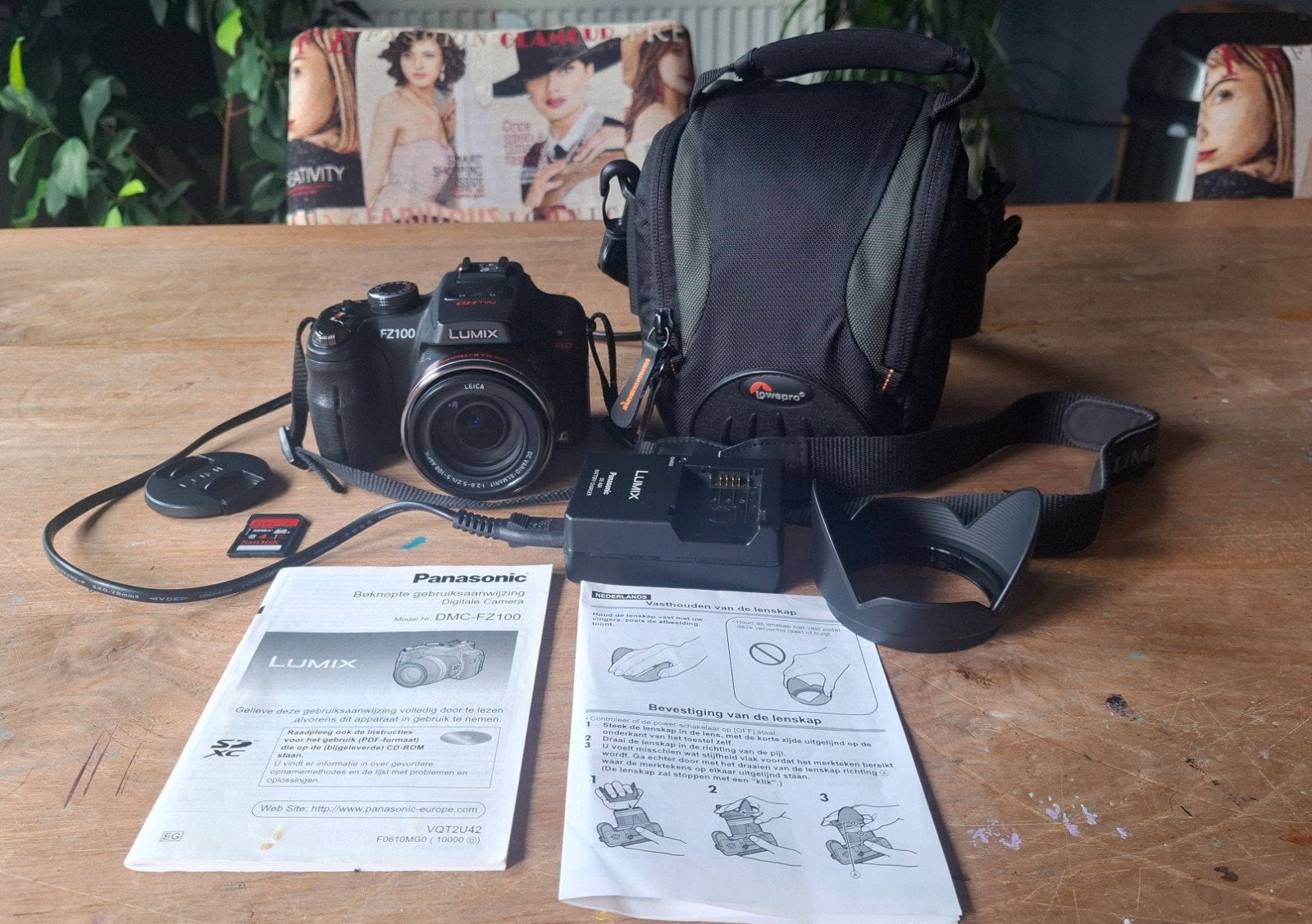 Panasonic Lumix DMC-FZ100 Bridgecamera met accessoires, Ophalen, Geheugenkaart, Gebruikt, Panasonic