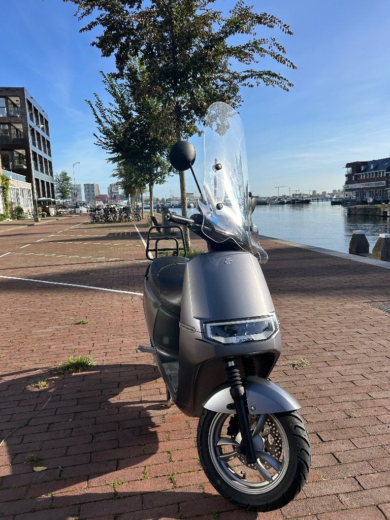 E scooter blauw kenteken, Ophalen, Maximaal 45 km/u, Elektrisch, Zo goed als nieuw