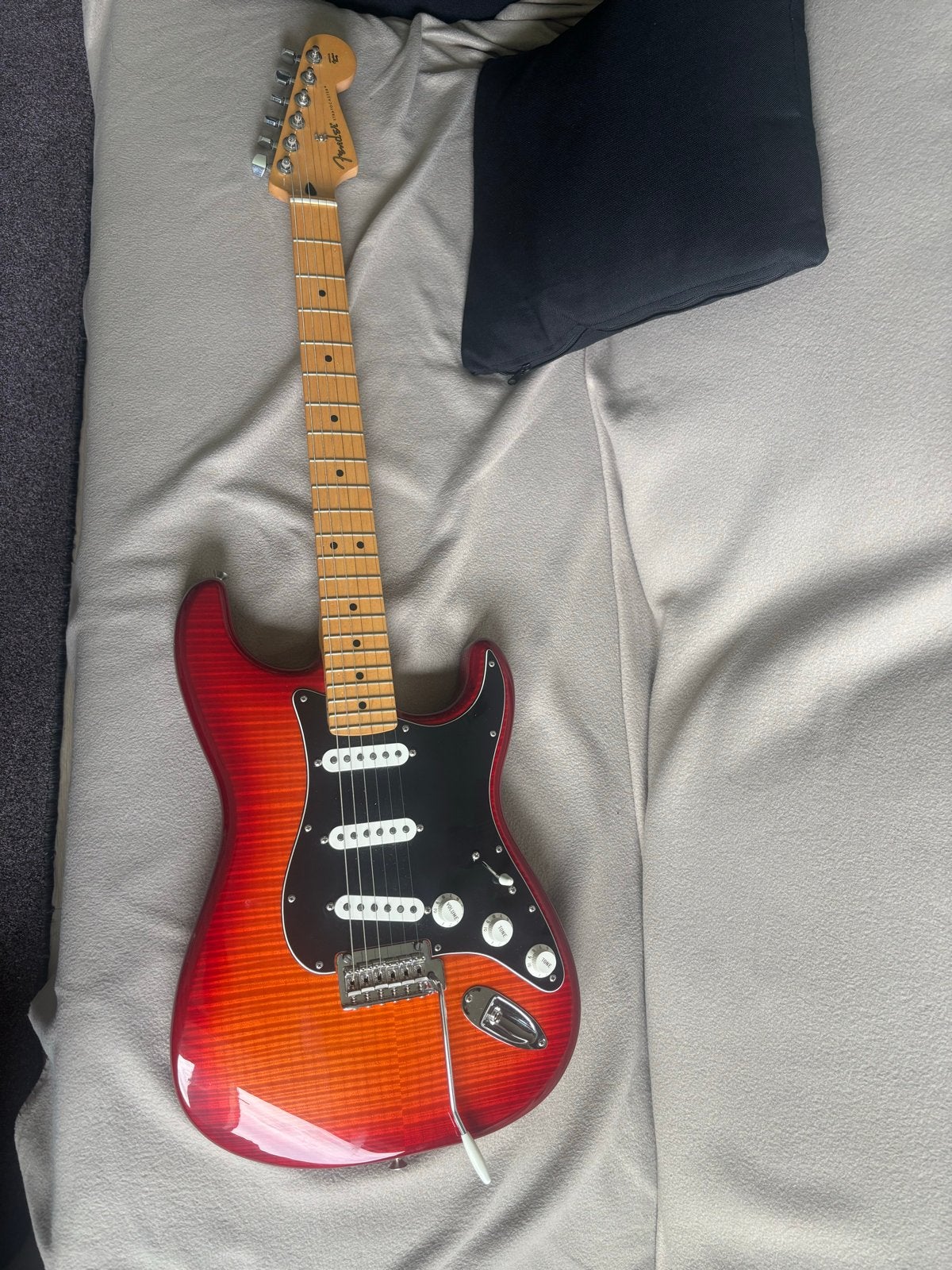 Fender Stratocaster - Prachtige Sunburst Elektrische Gitaar, Muziek en Instrumenten, Ophalen of Verzenden, Gebruikt, Solid body