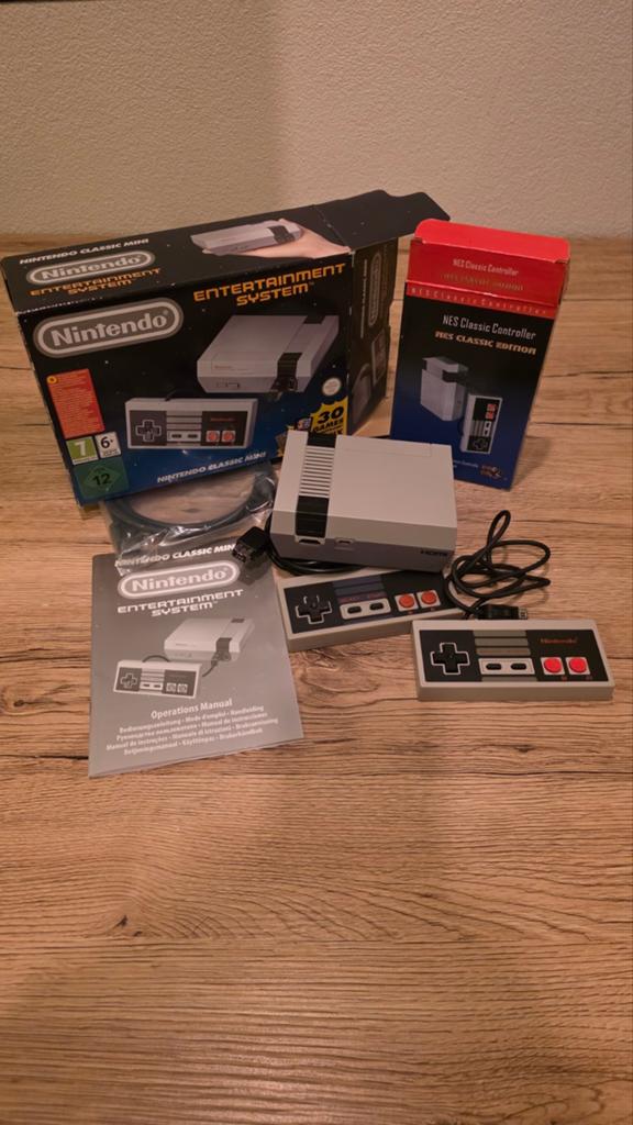 Nintendo Classic Mini:  + extra controller nes, Spelcomputers en Games, Spelcomputers | Nintendo NES, Ophalen of Verzenden, Zo goed als nieuw