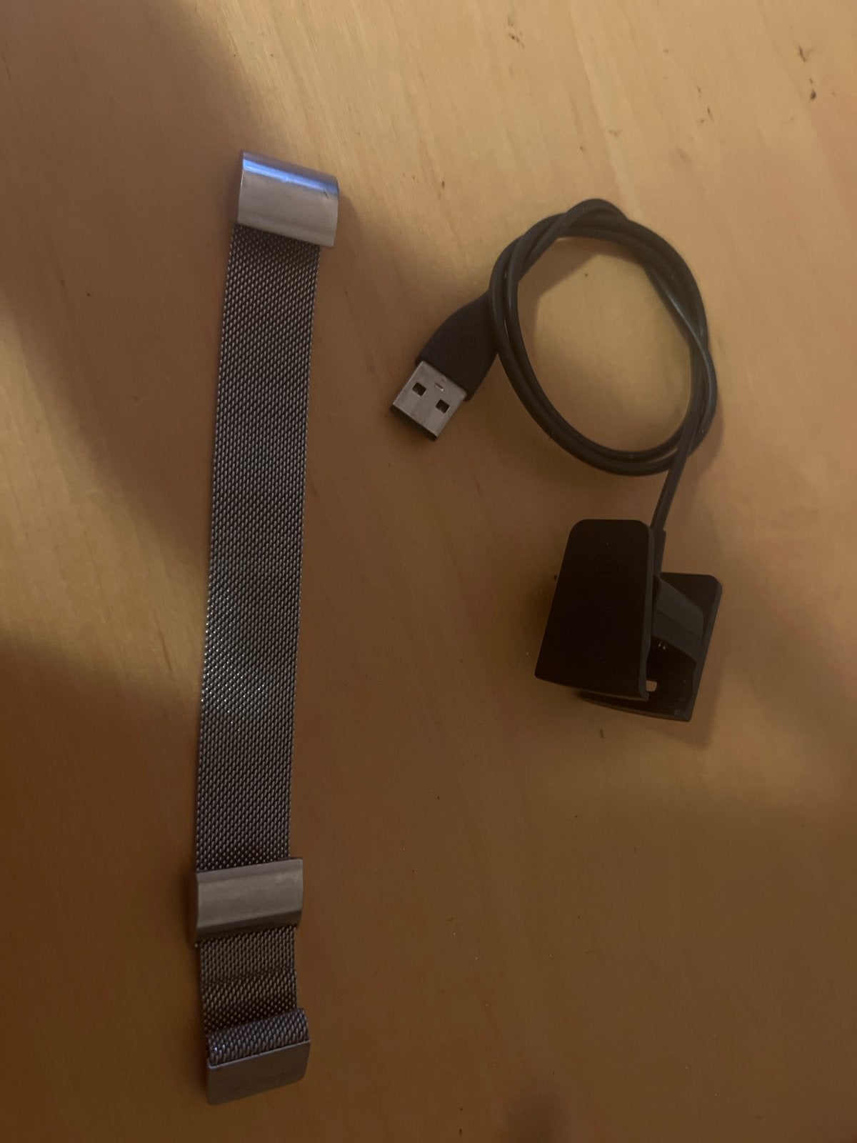 Fitbit Milanese bandje met oplader, Ophalen of Verzenden, Gebruikt, Zilver, Android
