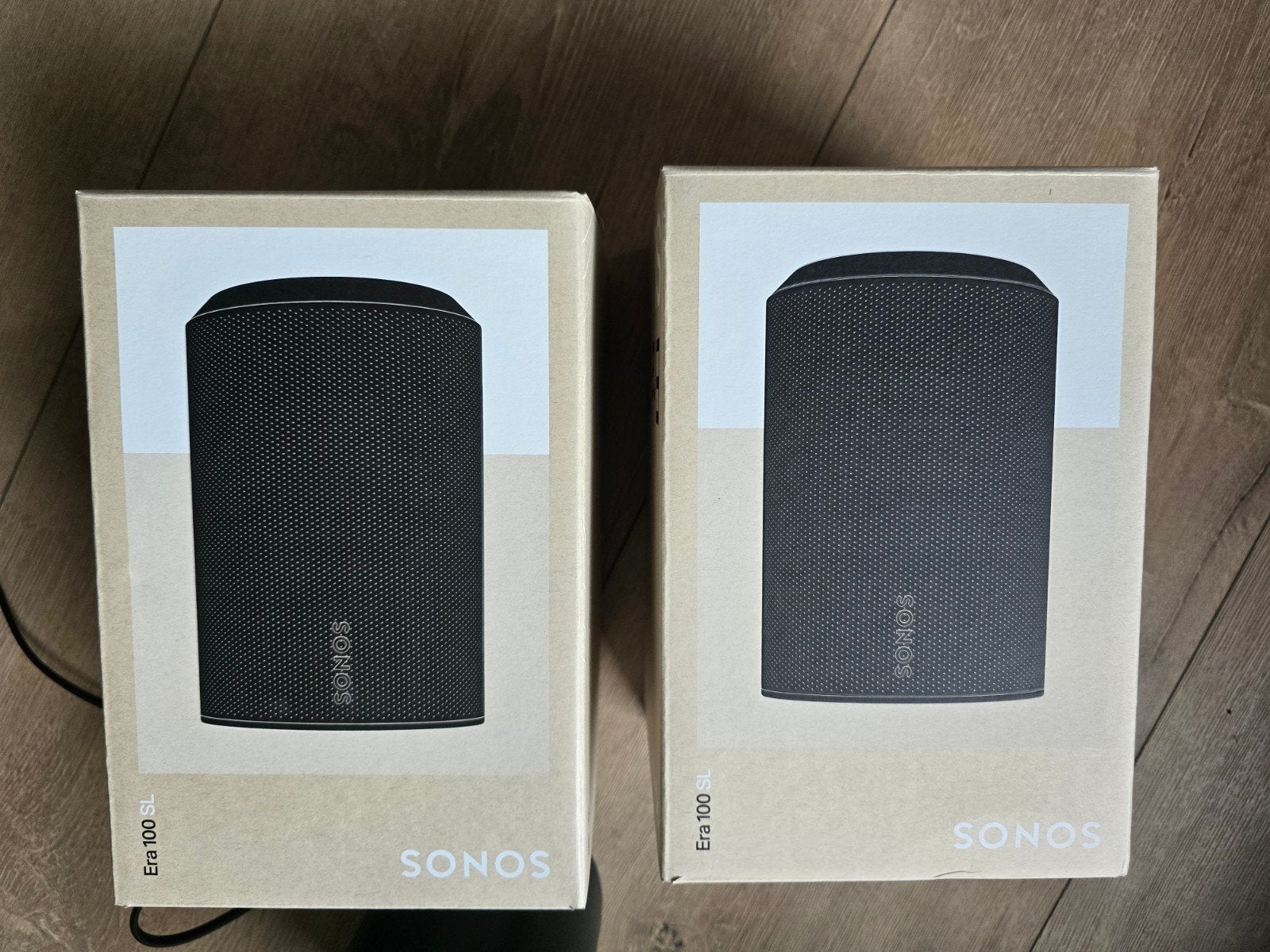 Foto 2 van Sonos Era 100 SL - Zo goed als nieuw