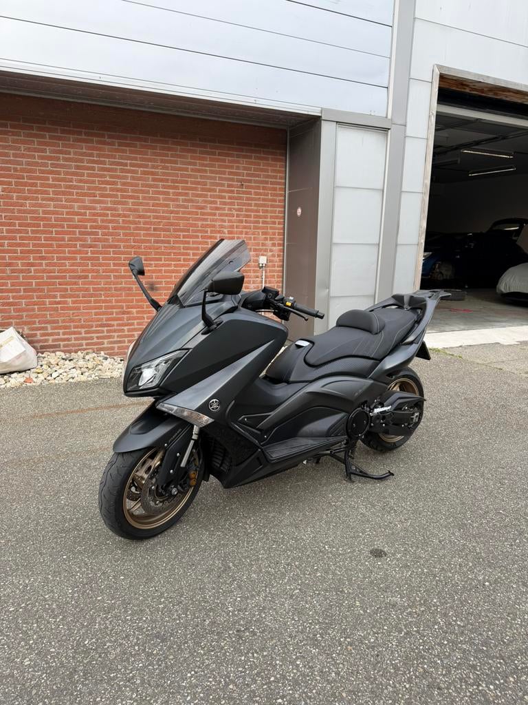 Yamaha TMAX 2016 Akrapovic uitlaat - 12.743 km, Particulier, Scooter