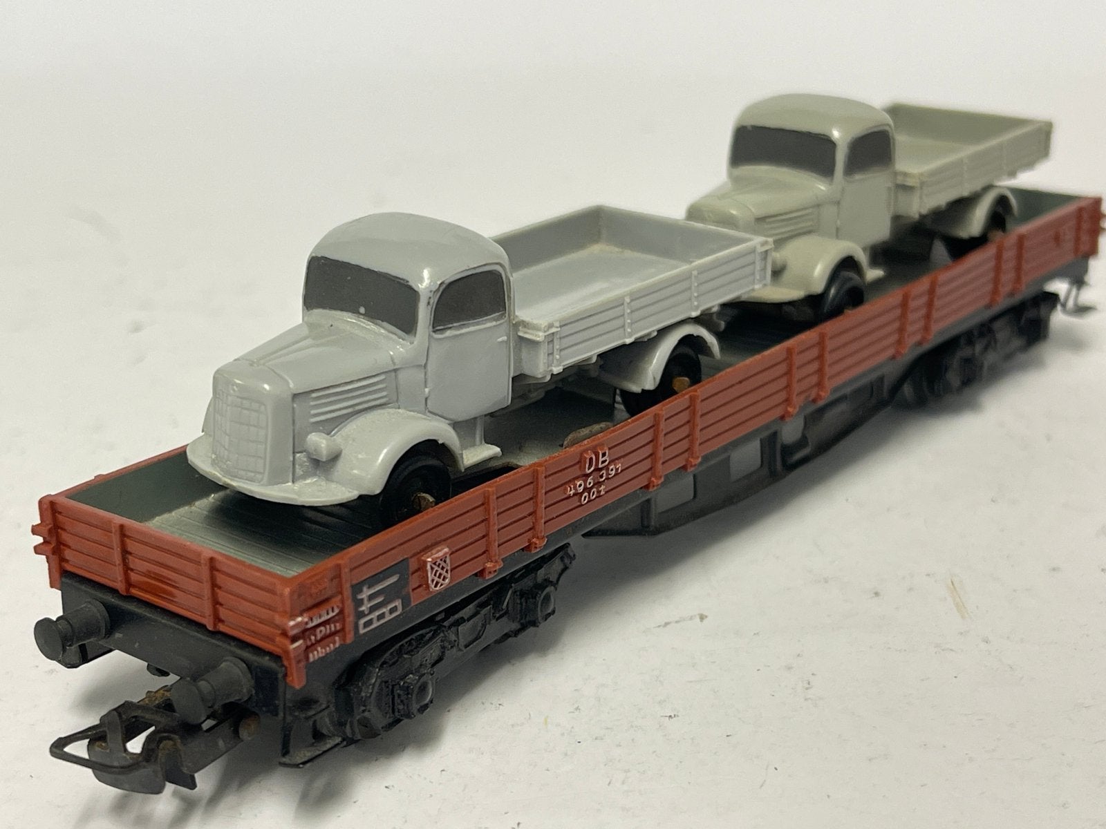 * NIEUWSTAAT * Märklin 4515 * AUTOTRANSPORTER 2 AUTO'S * 4 *, Wisselstroom, Wagon, Ophalen of Verzenden, Zo goed als nieuw