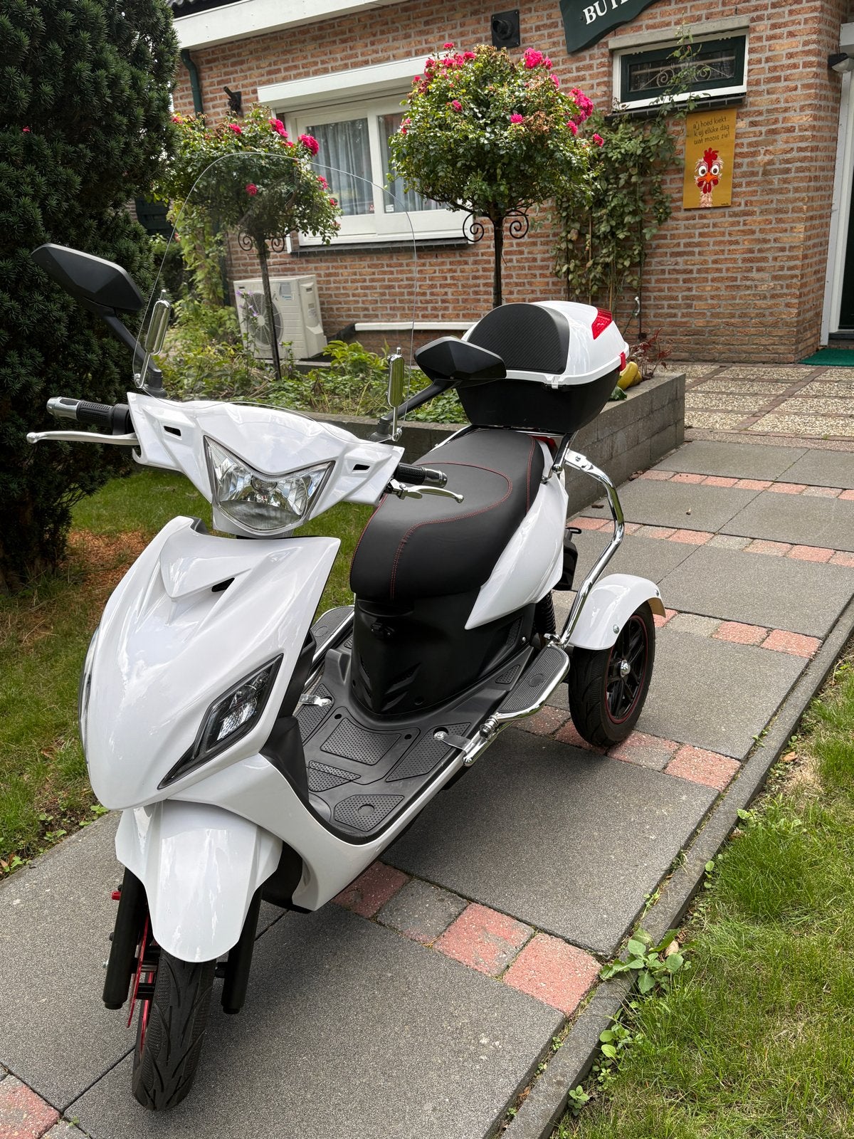 Nieuwe 3 wiel scooter electrisch  21 km gelopen juli 26, Nieuw, Ophalen, Overige merken, 16 km/u of meer