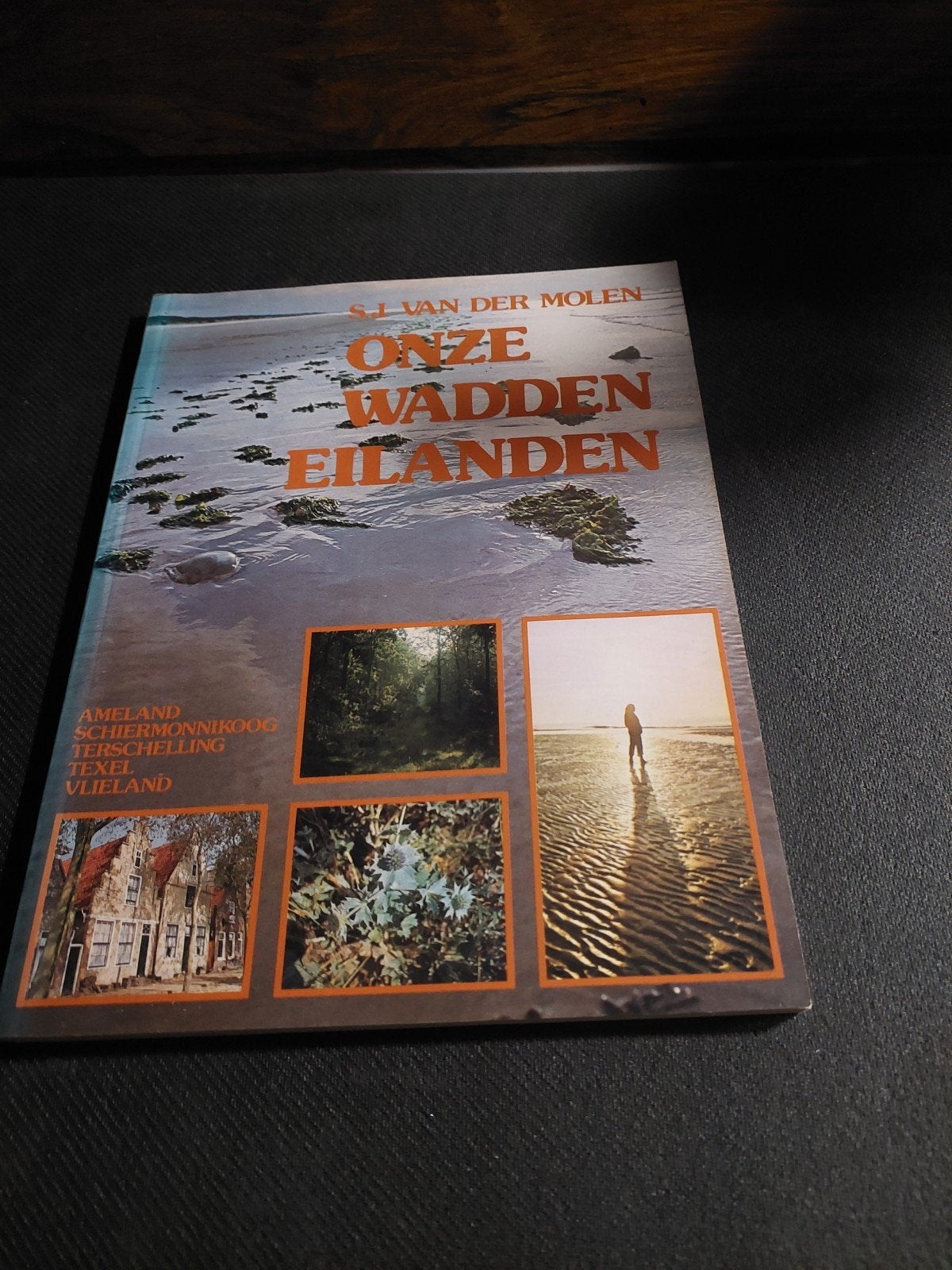Onze Waddeneilanden - S.J. van der Molen (1983), Ophalen of Verzenden, 20e eeuw of later, Gelezen, S.J. van der Molen
