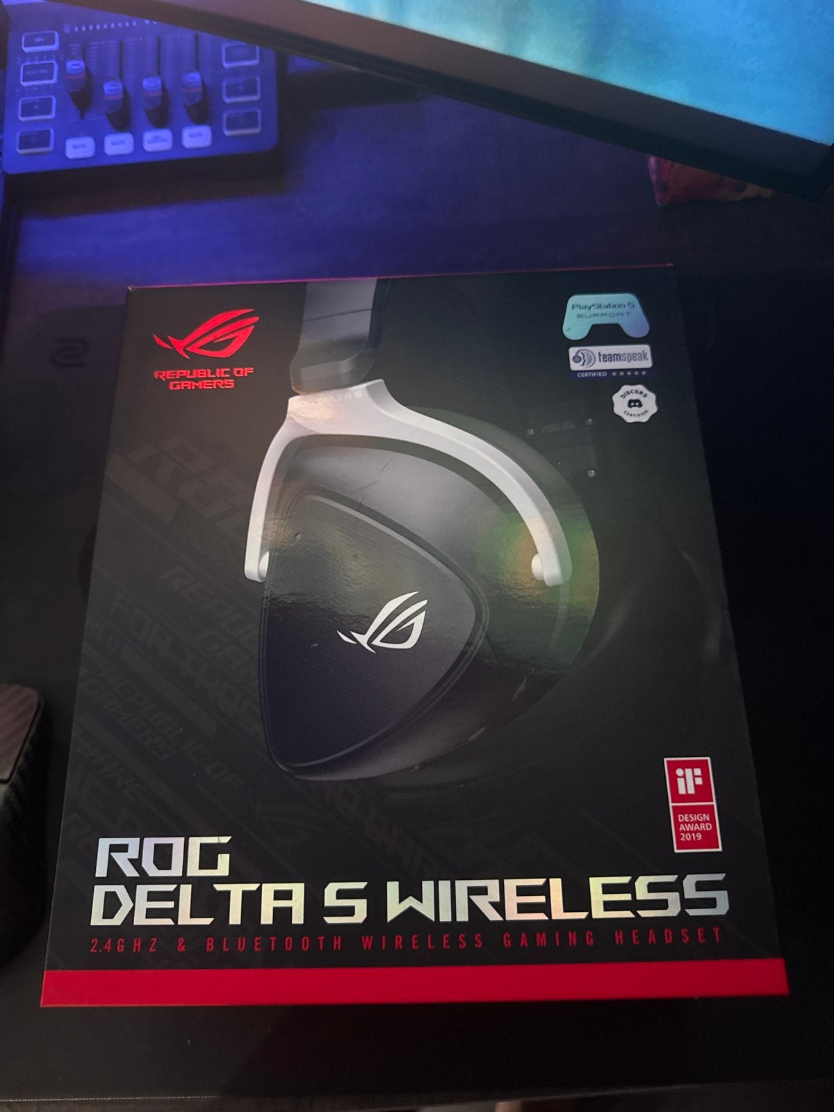 ROG Delta S Wireless Gaming Headset - Draadloos, Computers en Software, Headsets, Ophalen, Zo goed als nieuw, Draadloos, Over-ear