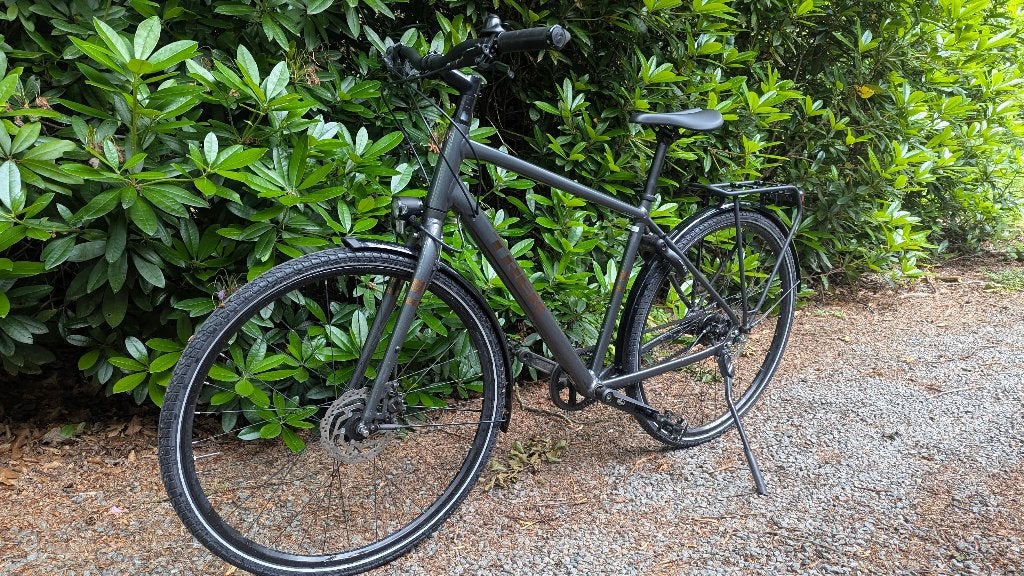 herenfiets Trek district 4, Fietsen en Brommers, Fietsen | Heren | Herenfietsen, Versnellingen, Zo goed als nieuw, Schijfrem, 53 tot 57 cm