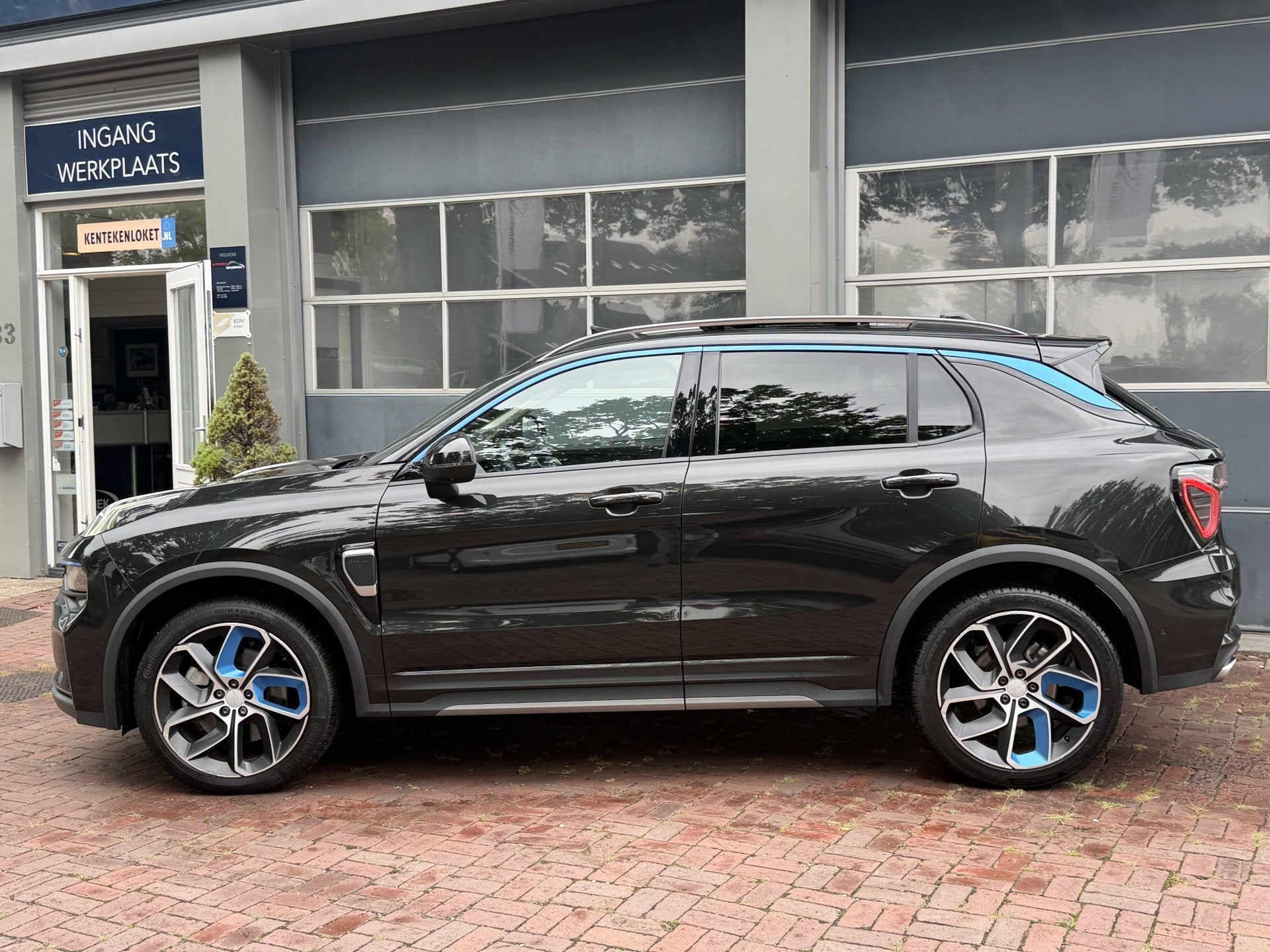 Lynk & Co 01 1.5 Bj 2022 Km 80.147 1e eigenaar Dealer onderh, Stof, 82 pk, Zwart, Plug-in hybride