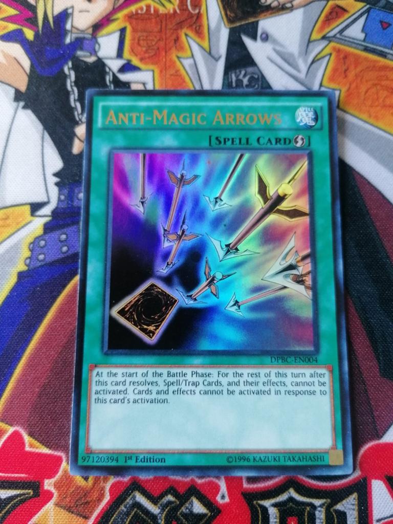 Anti Magic Arrows - Ultra Rare DPBC - Yu-Gi-Oh, Hobby en Vrije tijd, Verzamelkaartspellen | Yu-gi-Oh!, Ophalen of Verzenden, Zo goed als nieuw