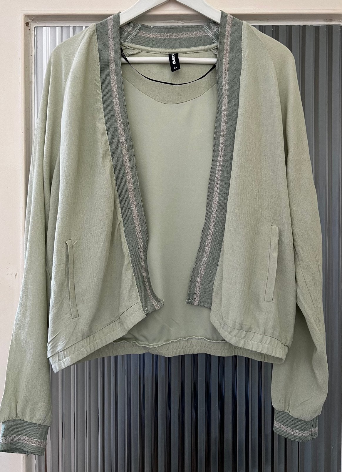 Leuk vestje maat M Eksept, Kleding | Dames, Ophalen of Verzenden, Zo goed als nieuw, Maat 38/40 (M), Groen