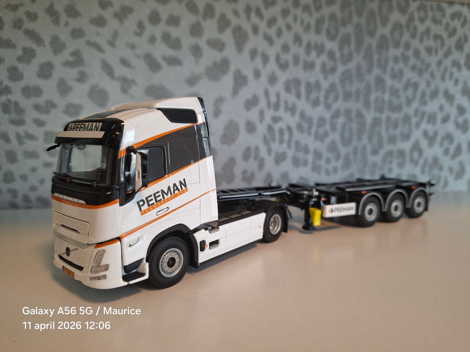 WSI, Volvo FH Aero Combinatie Peeman, Ophalen of Verzenden, Zo goed als nieuw, Bus of Vrachtwagen, Wsi
