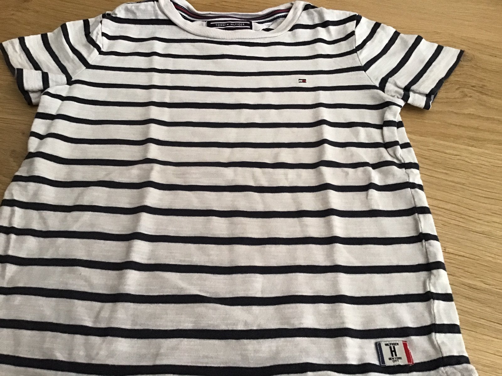 Tommy Hilfiger gestreept shirt korte mouw maat 110-116, Verzenden, Gebruikt, Jongen of Meisje, Shirt of Longsleeve