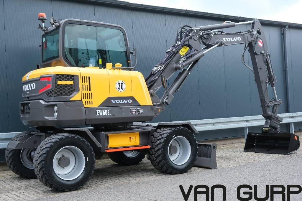 Volvo EW 60 E | 30km/h Verstellausleger Powertilt Klima, Graafmachine