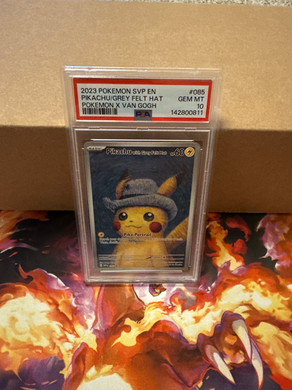 Pikachu with grey felt hat PSA 10, Ophalen of Verzenden, Nieuw, Losse kaart