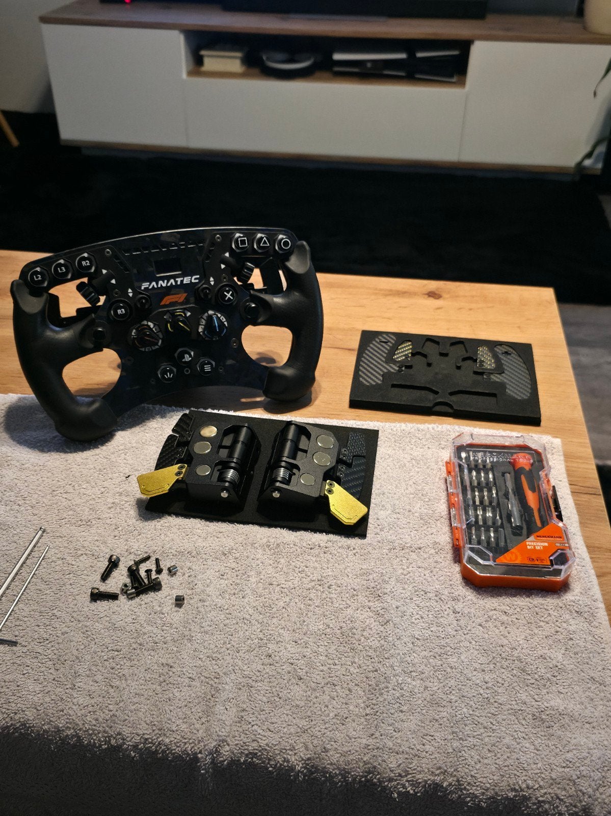 Foto 5 van Complete Simrig! Fanatec DD 18nm, F1 V2.5, Simnet, Haptics!
