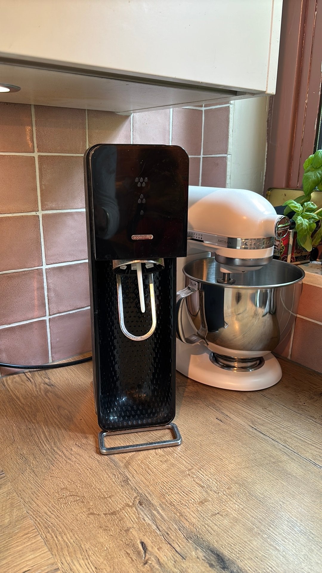 SodaStream bruiswatermaker - Zwart, Witgoed en Apparatuur, Ophalen of Verzenden, Zo goed als nieuw