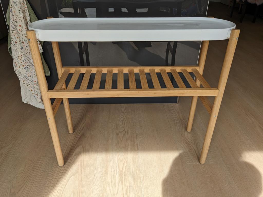 Mooie side tabel ikea satsumas planten tafel bamboe/wit alu, 50 tot 100 cm, Ophalen of Verzenden, Zo goed als nieuw, 25 tot 50 cm