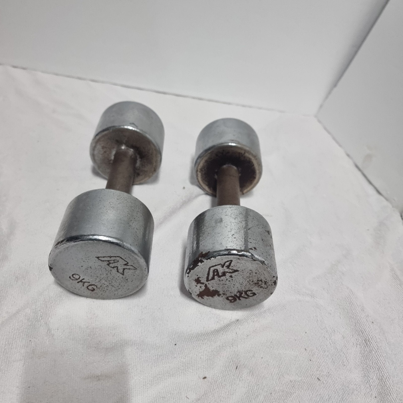 9 kg Chrome dumbbelset, Sport en Fitness, Fitnessmaterialen, Ophalen