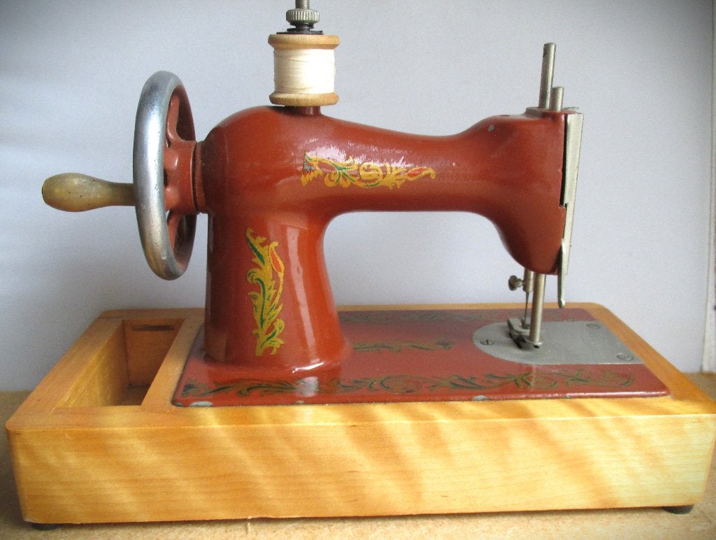 Naaimachine~Orsha Kinder Speelgoed Machine Metaal~Handnaai, Ophalen of Verzenden, Gebruikt