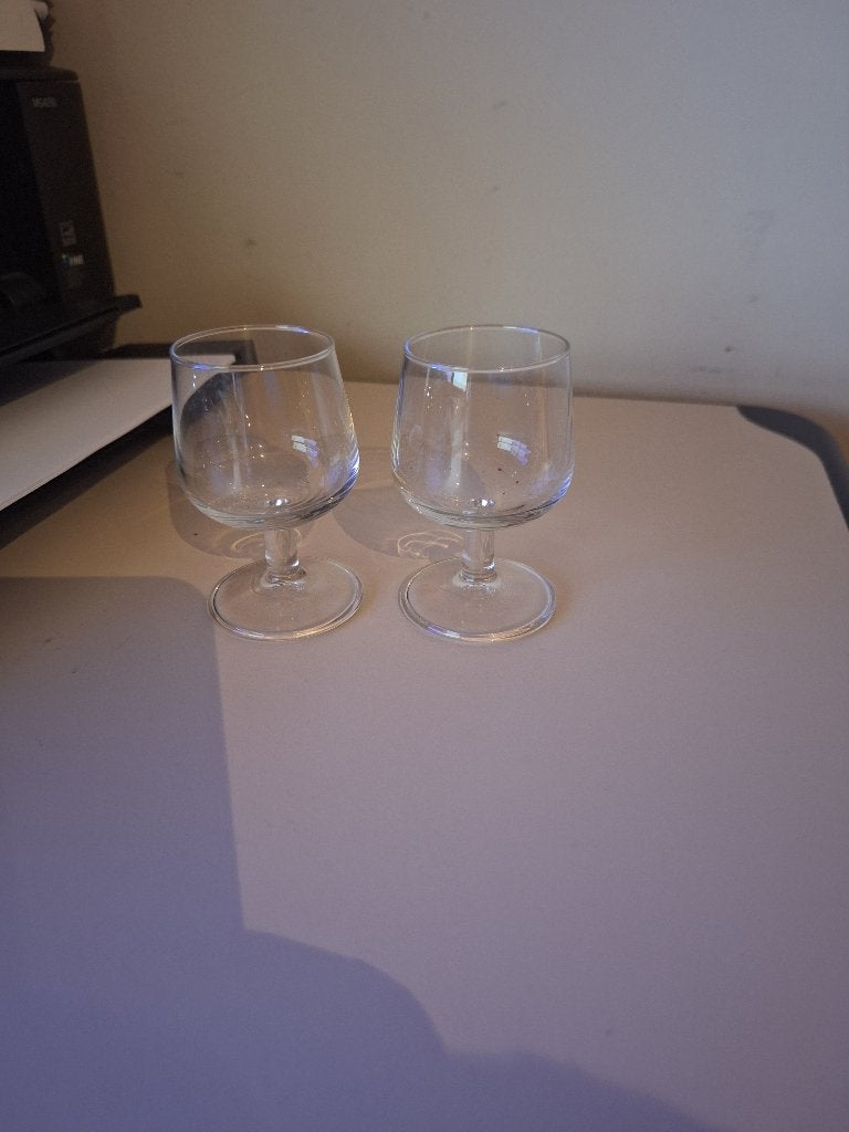 2 borrelglazen, Huis en Inrichting, Glas of Glazen, Ophalen of Verzenden, Overige stijlen, Glas