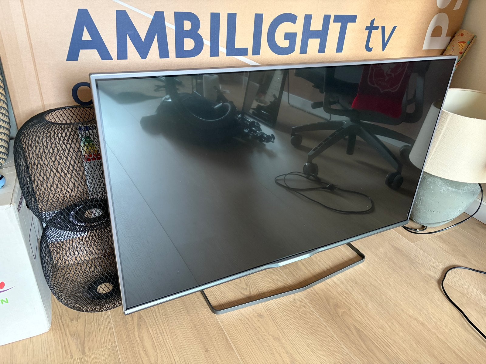 Philips Ambilight 42 inch LED TV (opstart probleem), Ophalen, Philips, 50 Hz, 100 cm of meer