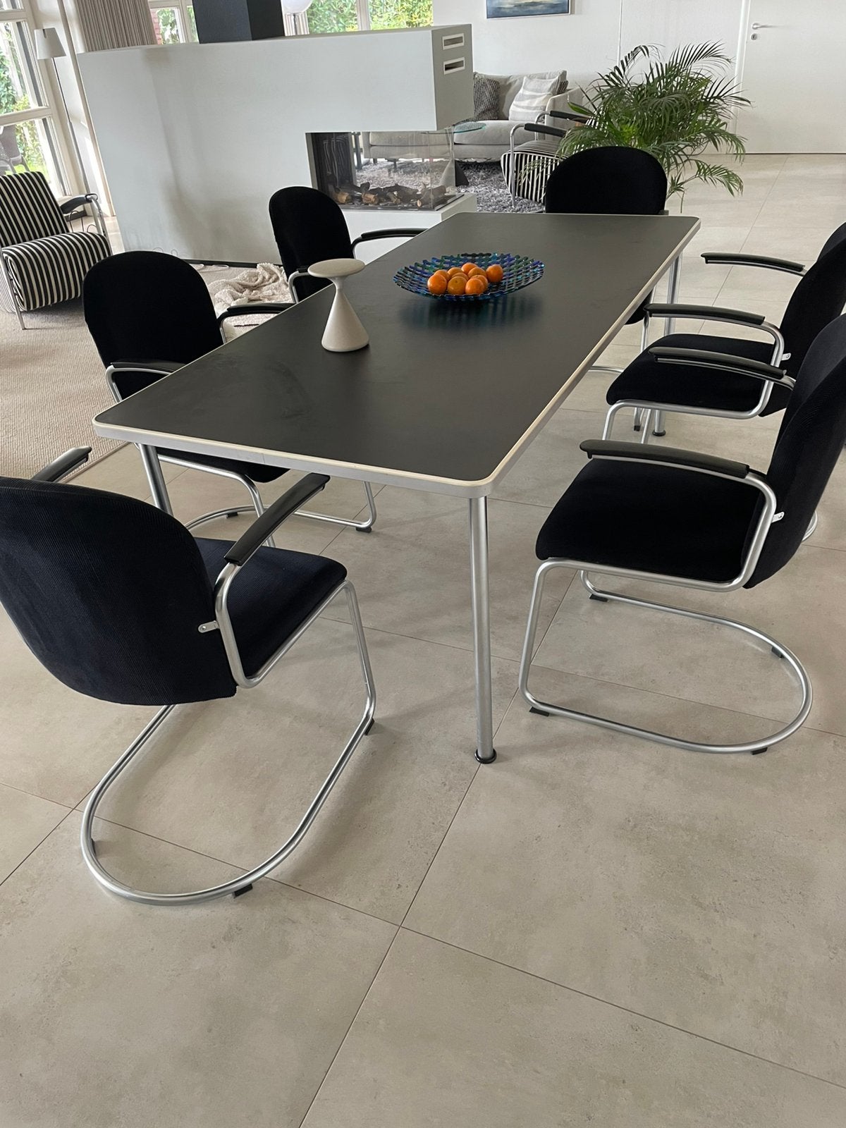 Gispen tafel met zes bijpassende stoelen, Ophalen, Gebruikt, Gispen, model jaren  '30., 4 tot 6 stoelen
