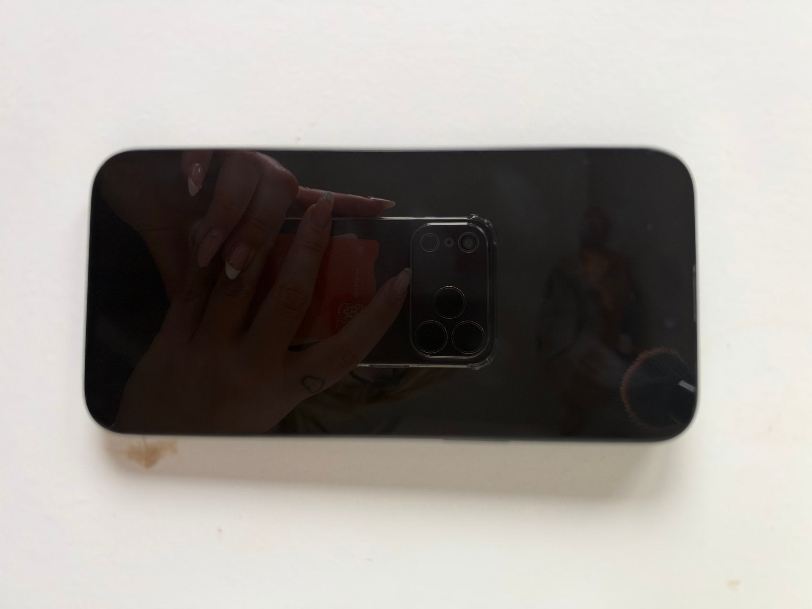 Foto 3 van iPhone 15 Pro Max Titanium Zwart 256GB - Goede staat
