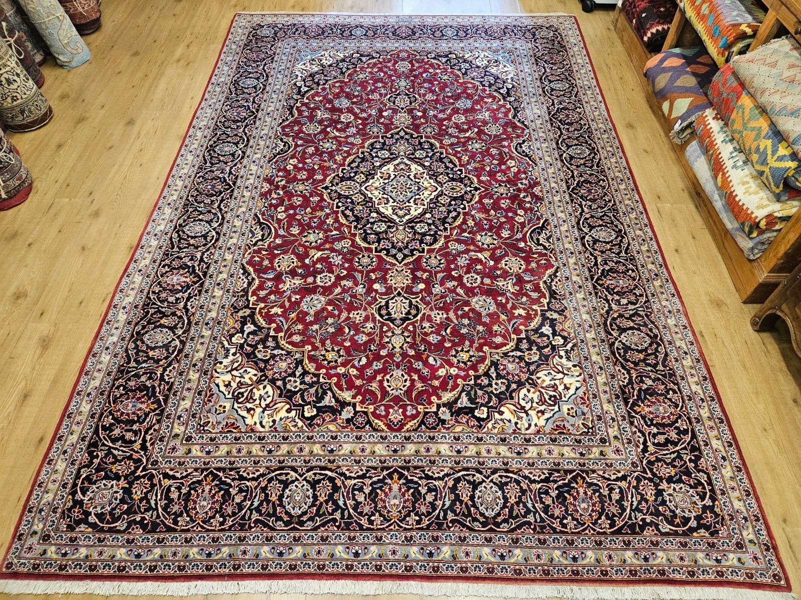 Handgeknoopt perzisch tapijt kashan 335x219, Info@SlatsAntiek.nl, Perzisch, Vof Slats Antiek, Ophalen of Verzenden