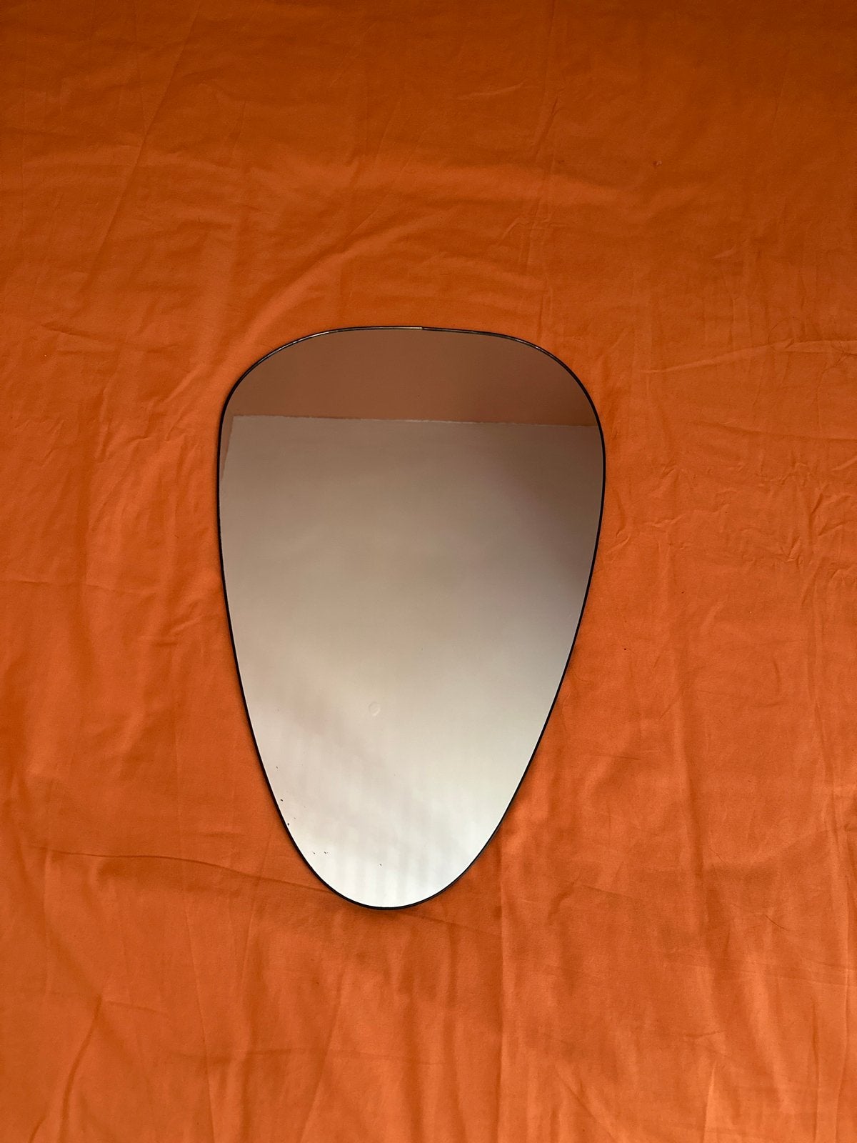 Stijlvolle organische spiegel - druppelvormig, Huis en Inrichting, Minder dan 50 cm, Ophalen of Verzenden, Zo goed als nieuw, Minder dan 100 cm