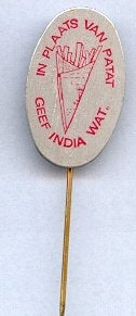 Speldje IN PLAATS VAN PATAT GEEF INDIA WAT ACTIE HAARLEM (A2, Verzamelen, Speldjes, Pins en Buttons, Ophalen of Verzenden, Gebruikt
