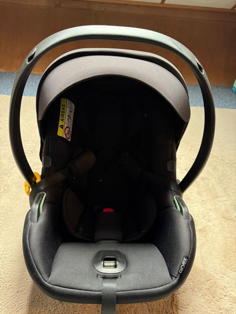 Baby autostoel / Anex Maxi cosi, Autogordel, Ophalen of Verzenden, Zo goed als nieuw, 0 t/m 13 kg