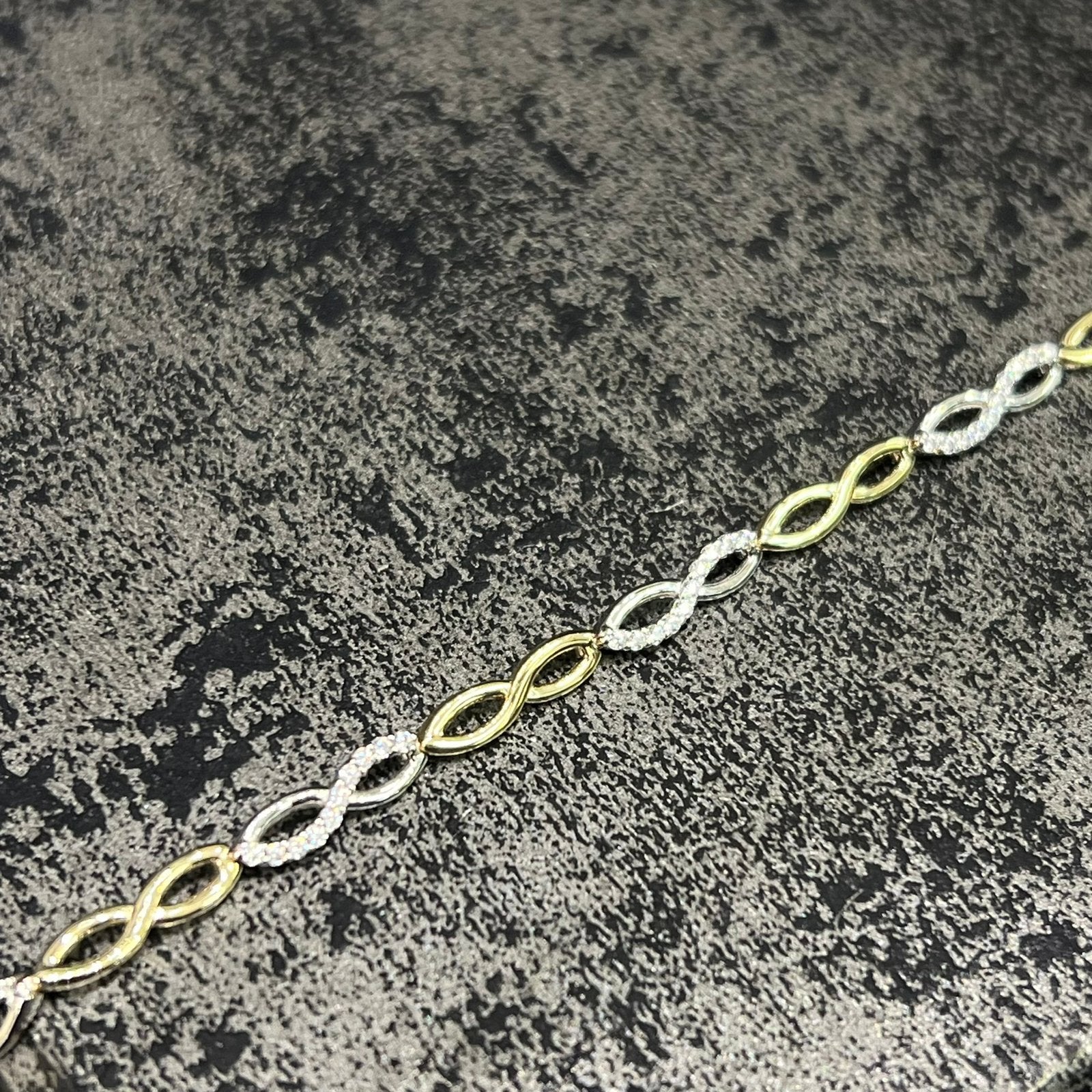 14k gouden armband infinity schakel, Ophalen of Verzenden, Zo goed als nieuw, Goud