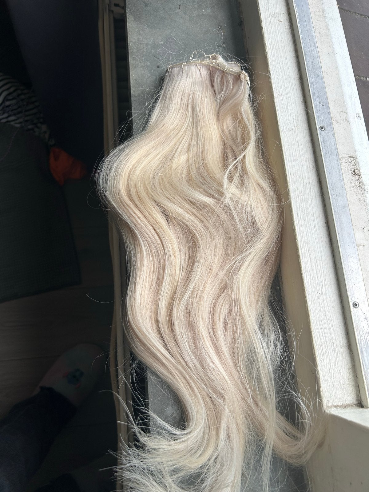 Weave hairextensions asblond - 1x gedragen 50cm, Ophalen, Zo goed als nieuw, Pruik of Haarverlenging