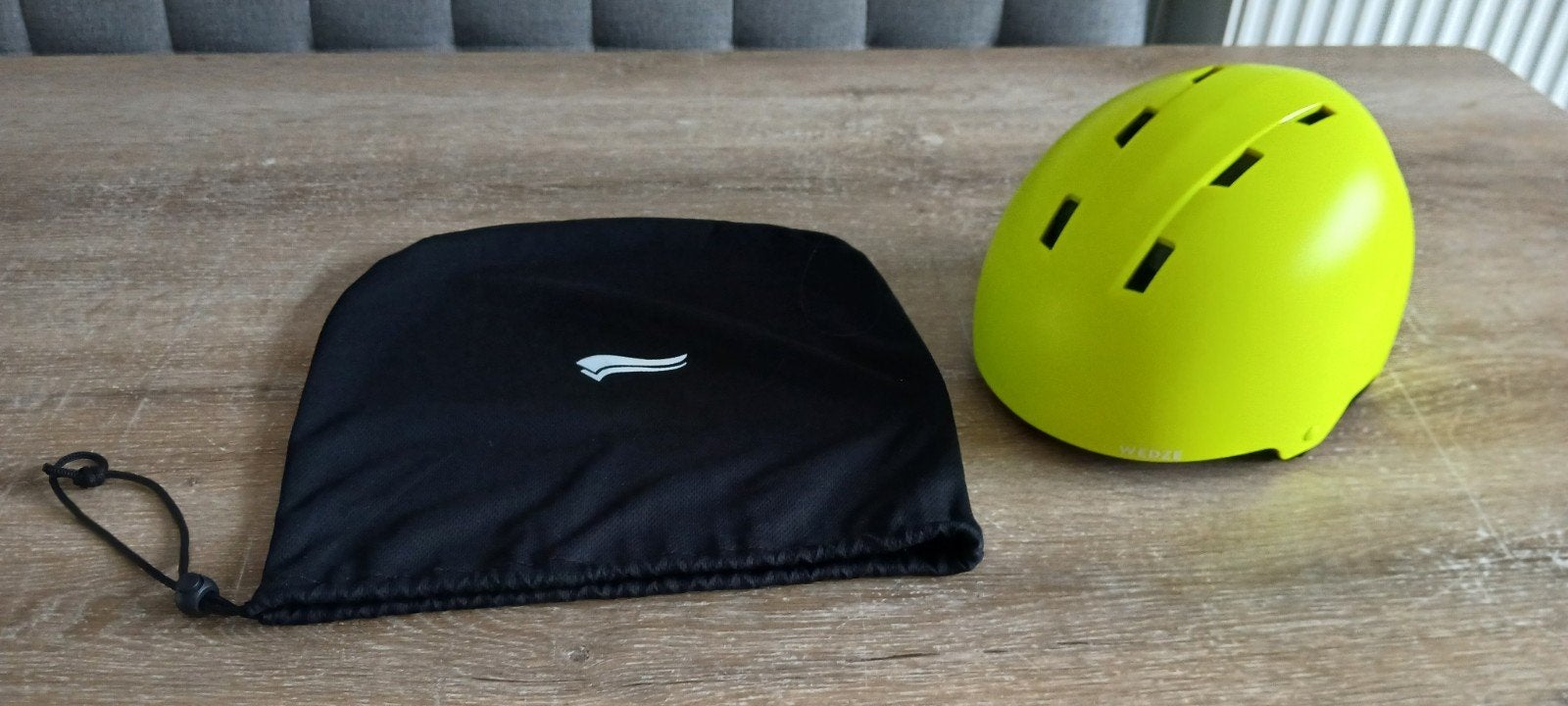 wedze kinder skihelm snowboardhelm helm fluor geel, Sport en Fitness, Ophalen of Verzenden, Zo goed als nieuw, Helm of Bescherming