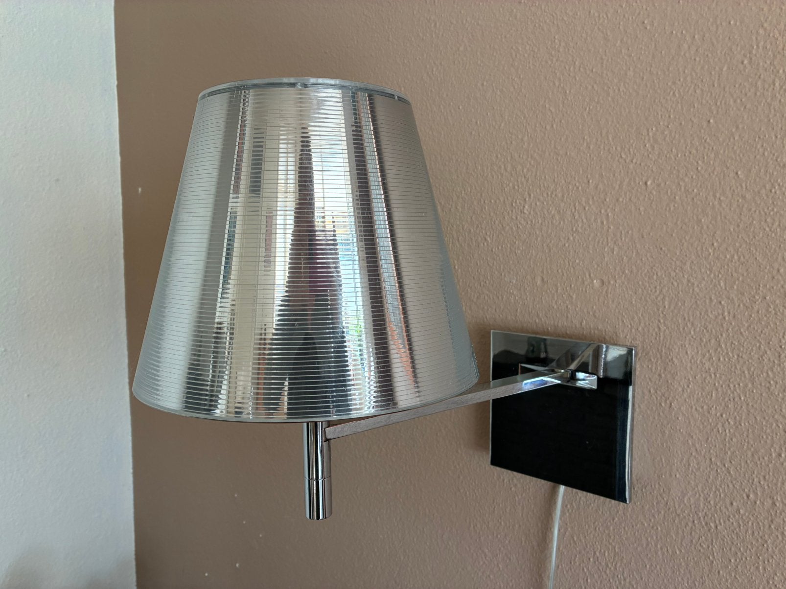 Flos KtribeW wandlamp, Ophalen of Verzenden, Zo goed als nieuw