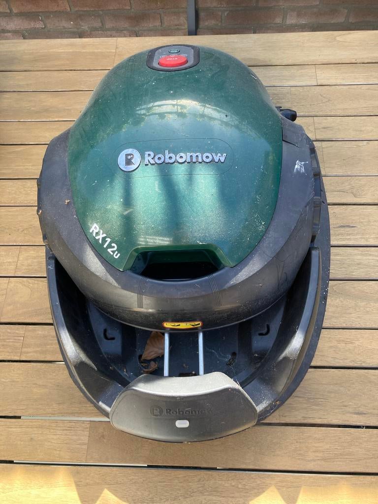 Robomow RX12u Robotmaaier - accu moet vervangen worden, Ophalen, Cirkelmaaier, Gebruikt, Minder dan 30 cm