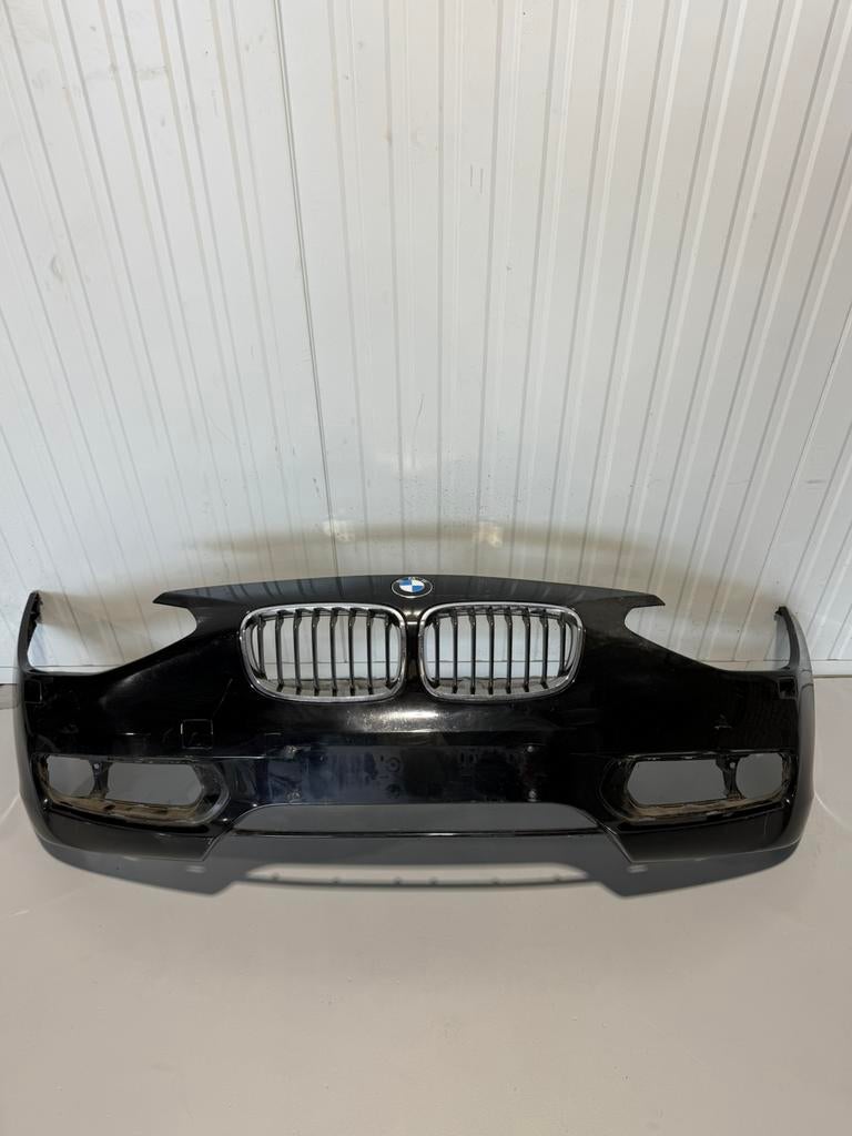 Originele BMW 1 serie F20 F21 Voorbumper OEM 51117272568, Auto-onderdelen, Carrosserie en Plaatwerk, Ophalen, Gebruikt, Voor, Bumper