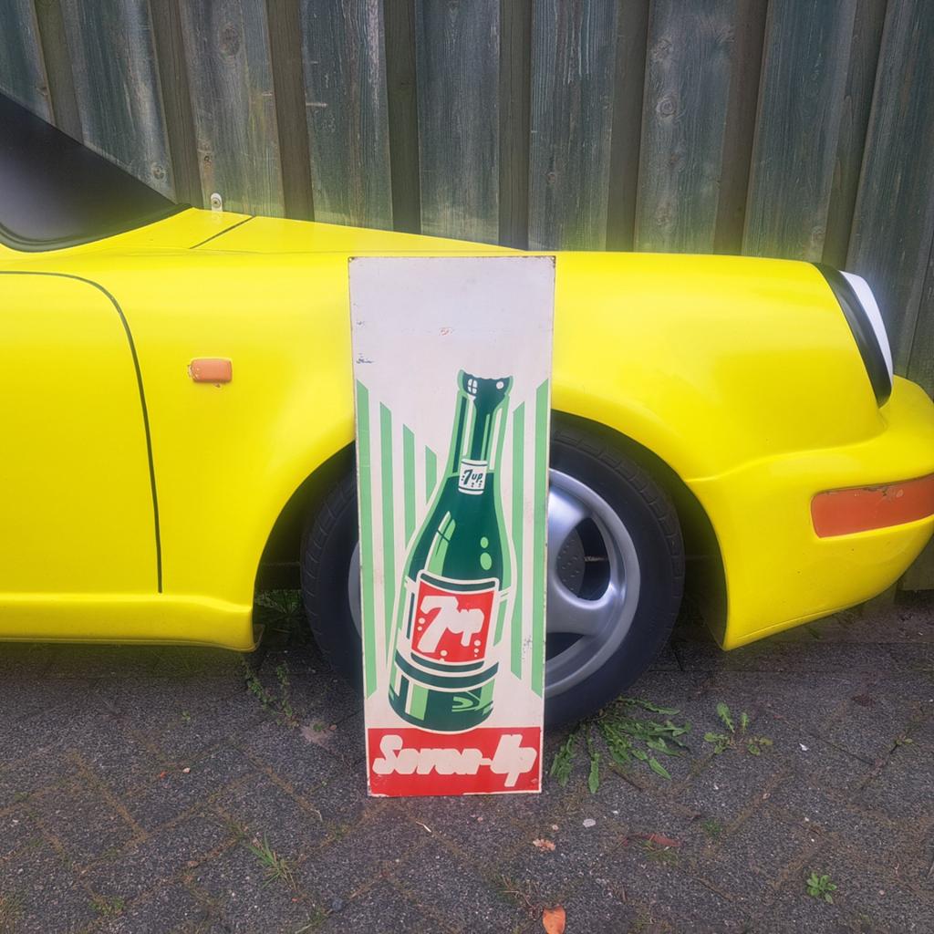 Seven-Up 7up blikken reclamebord Misdruk 🤪, Ophalen, Gebruikt, Reclamebord